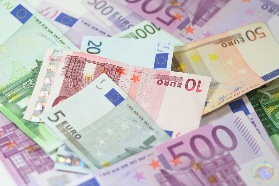 Monnaie, Richesse, Finances, Épargne, Argent, Euro